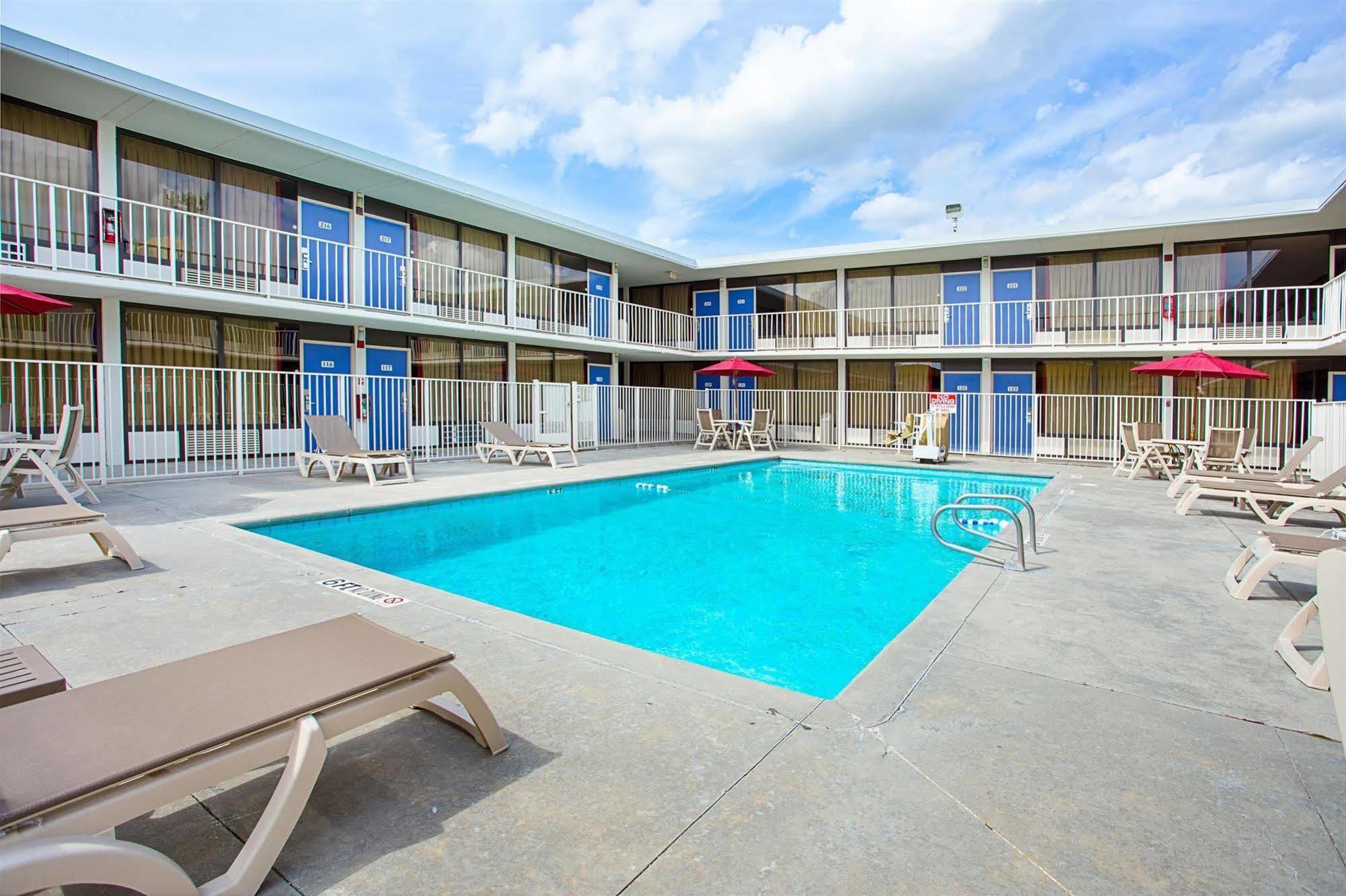 Prairieville Motel 6 Baton Rouge Southeast מראה חיצוני תמונה